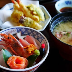 Tempura, Chirashi, Miso Supppe